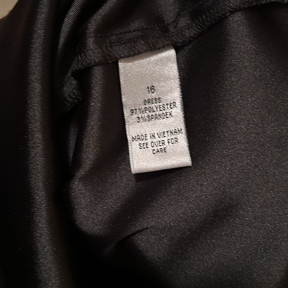 ALYX Limited Plus Size Solid Stretch Twill Dress - Picture 5 of 7